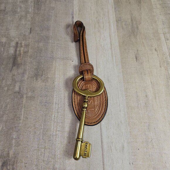 Fossil Accessories - Fossil Purse Charm Hang Tag Key Lock Leather